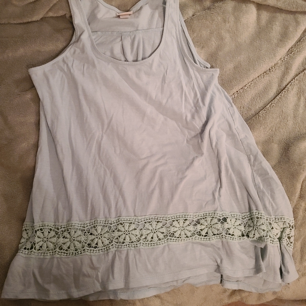 Mossimo size large tank